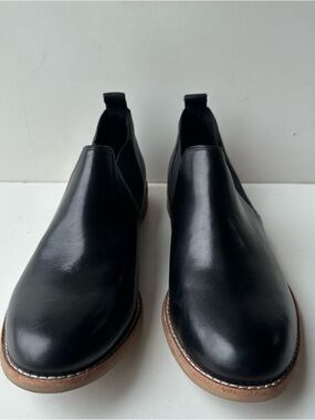 Clarks Women Black Leather Chelsea Ankle Boots Low Heel Slip On Booties Sz:8.5